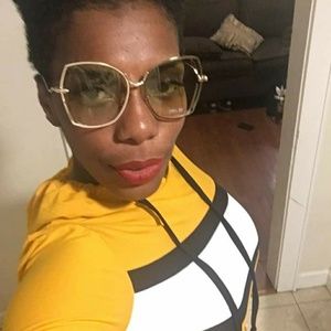 Meet your Posher, Shannon